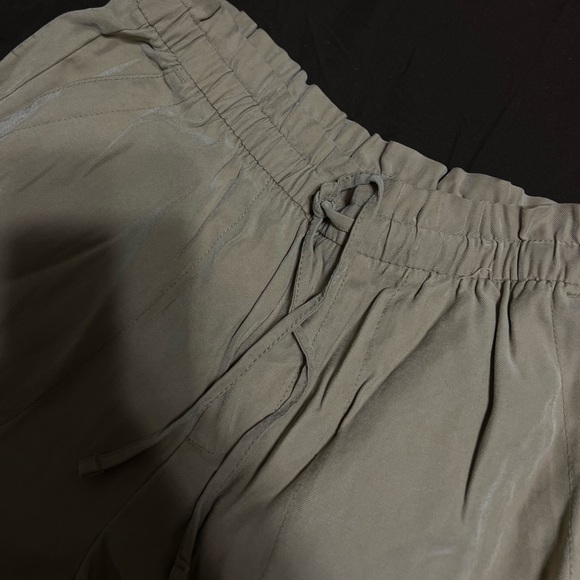 OLD NAVY shorts - Picture 8 of 12